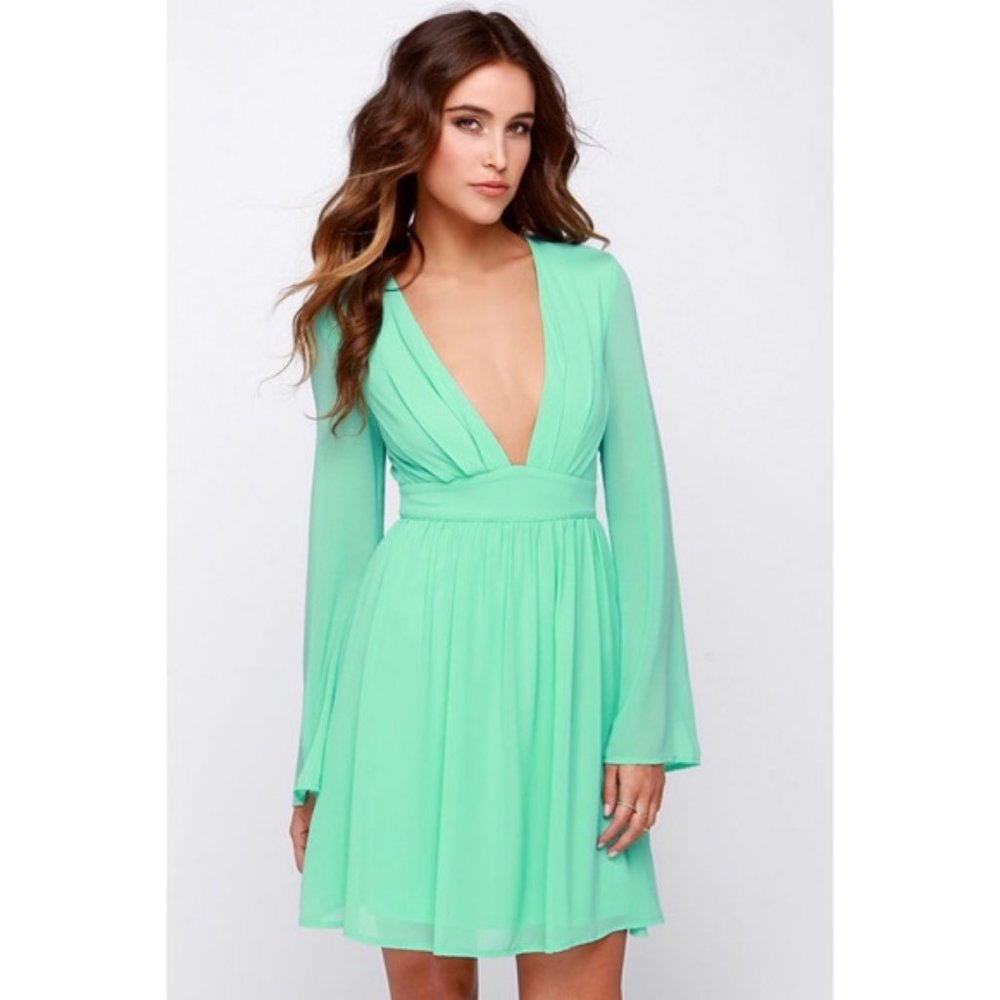 Lulus I Want It Now Mint Green Long Sleeve Flowy Dress Size XS NWOT